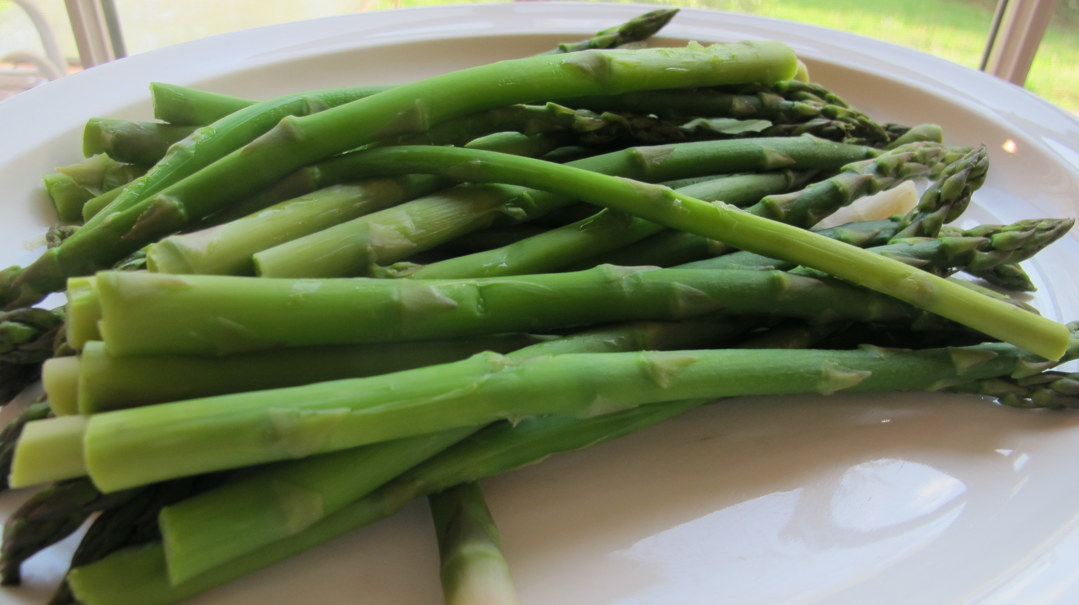 Steamed Asparagus