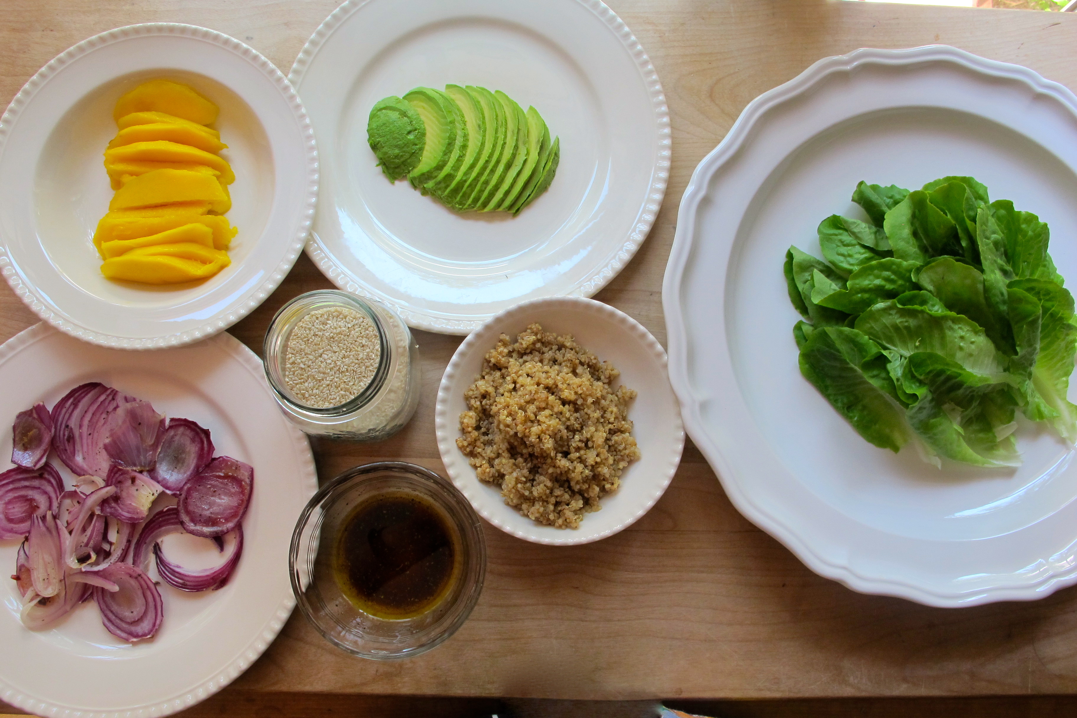 Salad With Mango, Avocado, And Quinoa | BenGusto