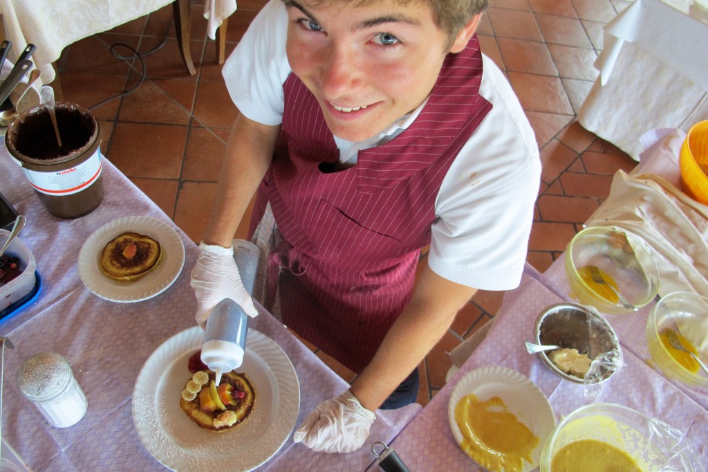 In the dead of winter, I thought it'd be nice to reflect back on those warm days flipping "bencakes" at the Agrihotel in Tuscany. 