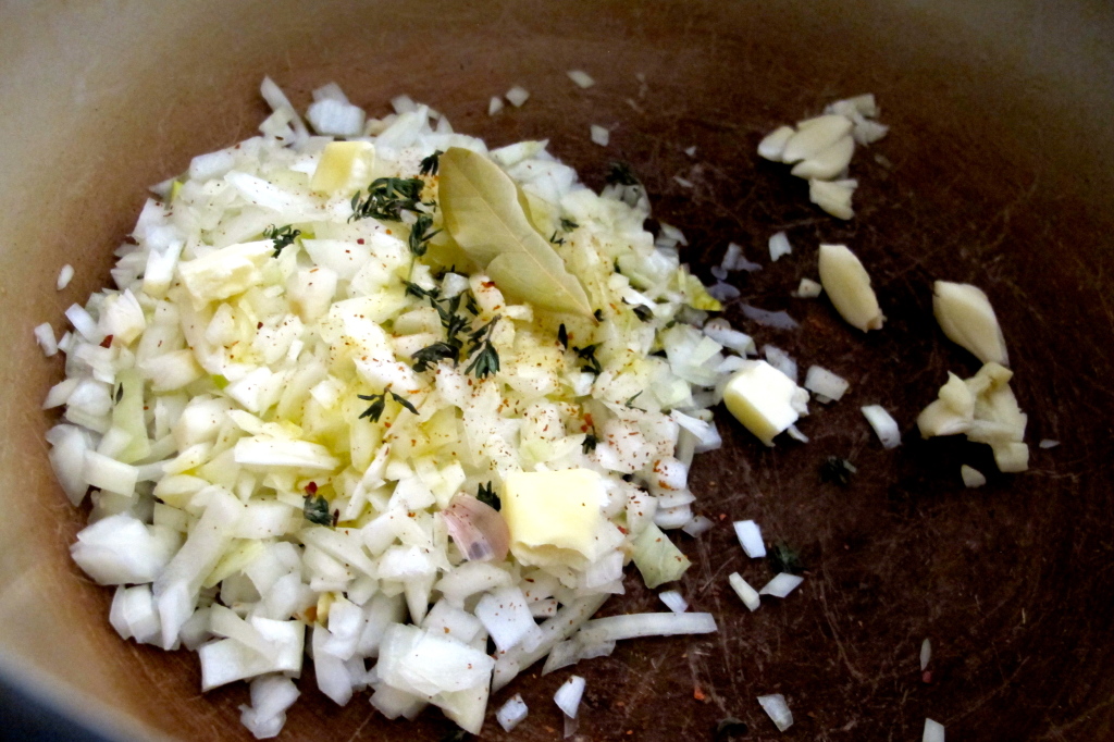 Yellow onion, red pepper flakes, bay leaf, butter, thyme, and olive oil